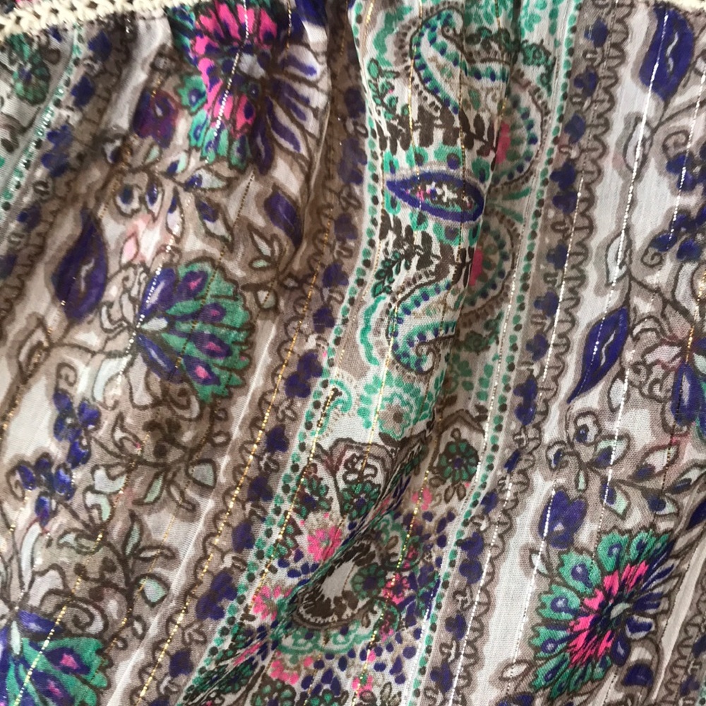 Blouse - Picture 2 of 3